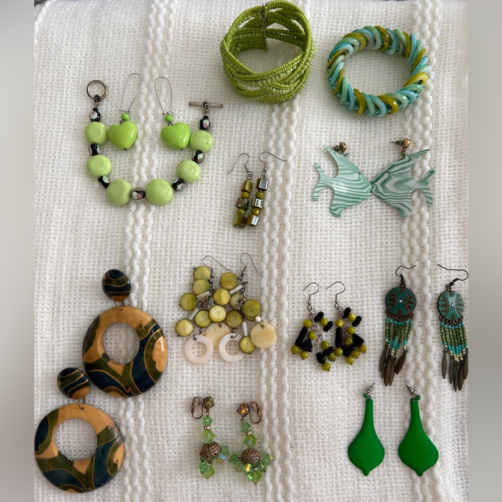 Lot of GREEN Vintage Jewelry 1980s